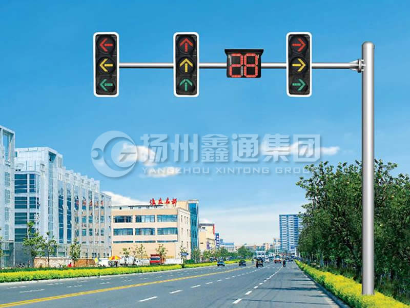 XHDG-012，L型等徑單臂信號(hào)燈桿